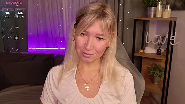 MilaBott online show from 15, 10, 2025