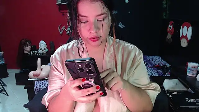 Snapshot of MaggaCass chatting on 30, 12, 2024 MaggaCass online show from 30, 12, 2024