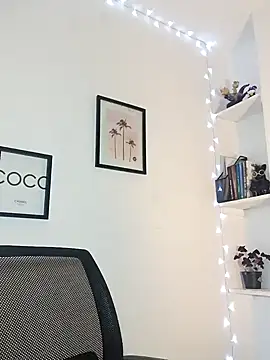 helena smith online show from 10, 2, 2025