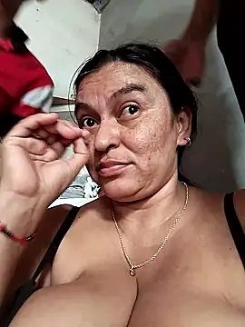 Snapshot of Horny-Mommy-Dirty chatting on 19, 1, 2026 Horny-Mommy-Dirty online show from 19, 1, 2026