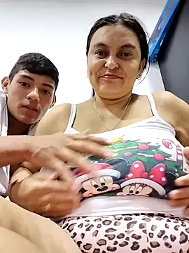 Snapshot of Horny-Mommy-Dirty chatting on 4, 2, 2026 Horny-Mommy-Dirty online show from 4, 2, 2026