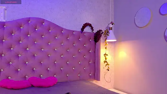 GabrielaLugo online show from 3, 10, 2025