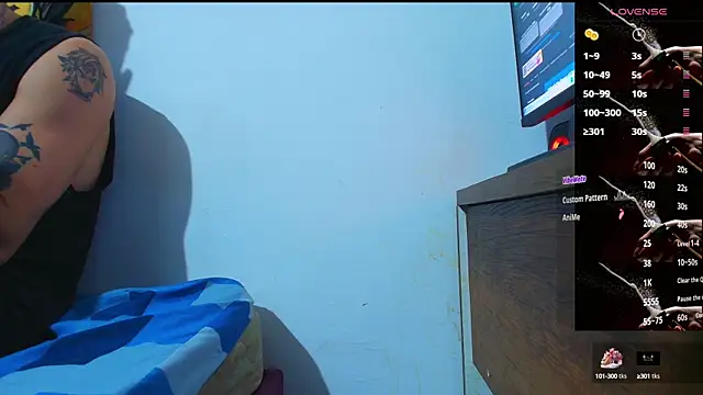 Thomass00 online show from 7, 10, 2025