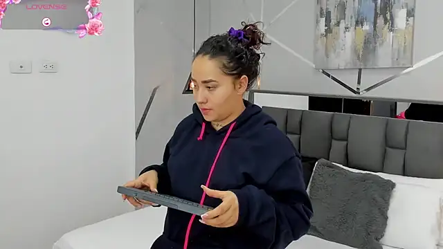Snapshot of Ayla_martinez chatting on 30, 1, 2025 Ayla martinez online show from 30, 1, 2025