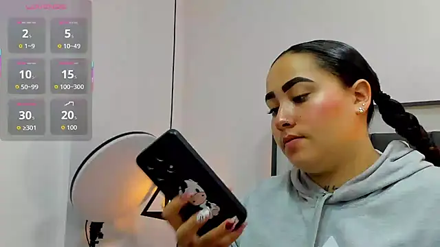Snapshot of Ayla_martinez chatting on 11, 10, 2025 Ayla martinez online show from 11, 10, 2025