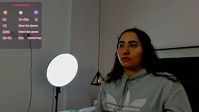 Snapshot of Ayla_martinez chatting on 12, 10, 2025 Ayla martinez online show from 12, 10, 2025