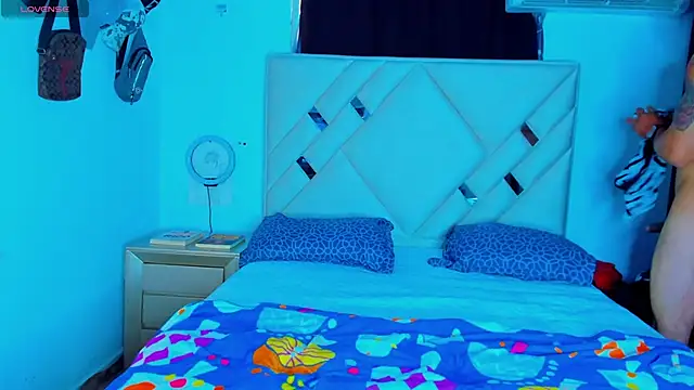 Rich boy01 online show from 29, 12, 2024