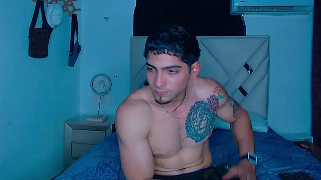 Rich boy01 online show from 13, 2, 2025