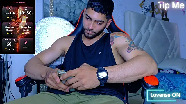 Rich boy01 online show from 4, 12, 2025