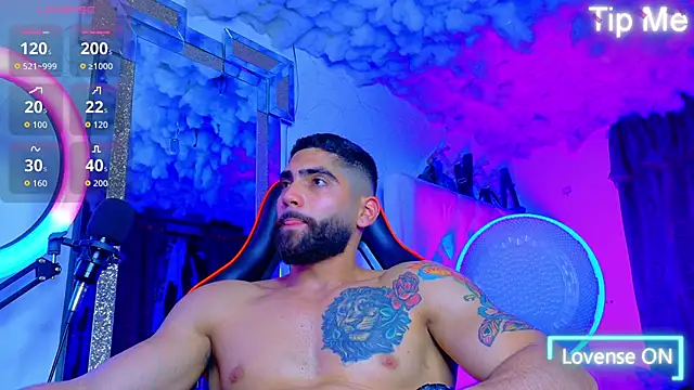 Snapshot of Rich_boy01 chatting on 14, 4, 2026 Rich boy01 online show from 14, 4, 2026