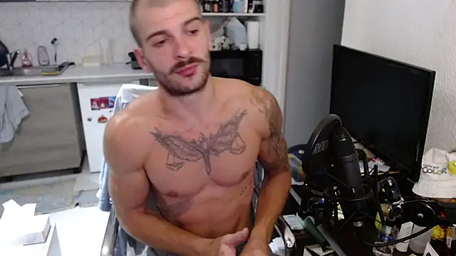 Snapshot of Greyoff chatting on 26, 9, 2025 Greyoff online show from 26, 9, 2025