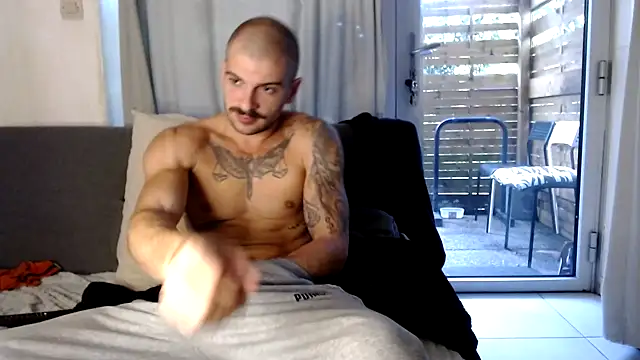 Snapshot of Greyoff chatting on 4, 10, 2025 Greyoff online show from 4, 10, 2025