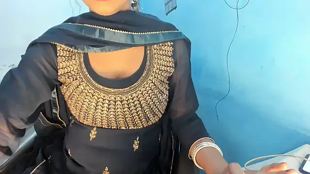 aarjulove online show from 1, 3, 2026