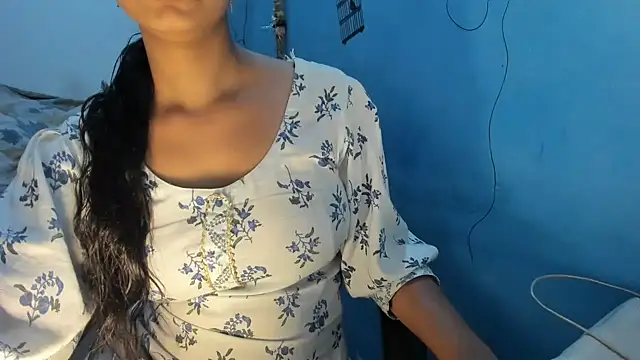 Snapshot of aarjulove chatting on 7, 3, 2026 aarjulove online show from 7, 3, 2026