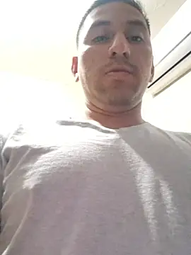 Snapshot of littleboyhot95 chatting on 14, 10, 2025 littleboyhot95 online show from 14, 10, 2025