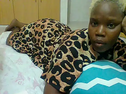 Snapshot of Bootylicious- chatting on 19, 10, 2025 Bootylicious- online show from 19, 10, 2025