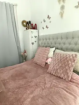 lolavalecuatro online show from 29, 3, 2026