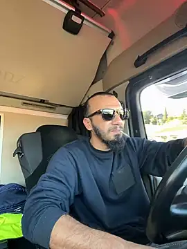 Snapshot of donnuozfutura chatting on 24, 12, 2024 donnuozfutura online show from 24, 12, 2024