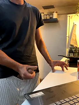 Snapshot of donnuozfutura chatting on 26, 9, 2025 donnuozfutura online show from 26, 9, 2025