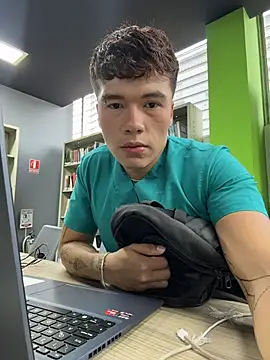 Snapshot of Logan_smith1 chatting on 2, 3, 2026 Logan smith1 online show from 2, 3, 2026