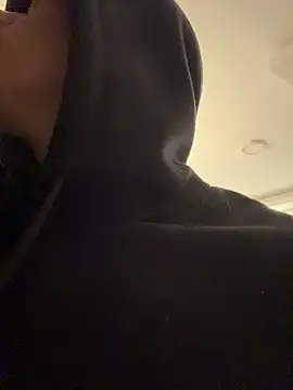 Snapshot of Logan_smith1 chatting on 5, 4, 2026 Logan smith1 online show from 5, 4, 2026