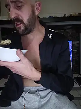 Snapshot of GrofLicno chatting on 19, 2, 2026 GrofLicno online show from 19, 2, 2026