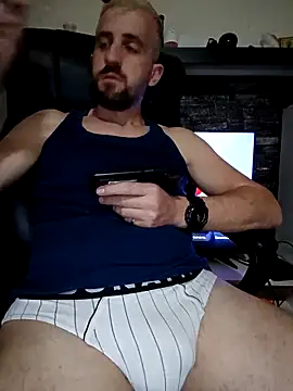 Snapshot of GrofLicno chatting on 16, 3, 2026 GrofLicno online show from 16, 3, 2026