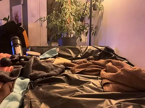 Snapshot of nickgode69 chatting on 2, 2, 2025 nickgode69 online show from 2, 2, 2025