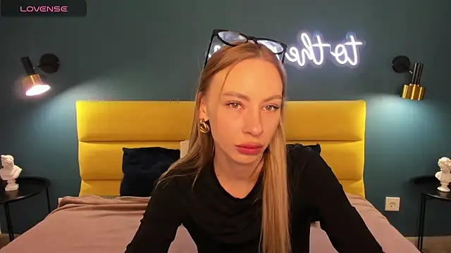 Diana Garrett online show from 25, 5, 2026