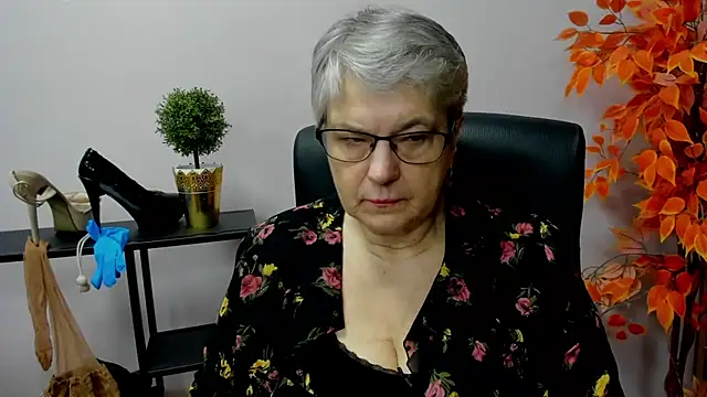 Snapshot of IrisDream chatting on 9, 1, 2025 IrisDream online show from 9, 1, 2025