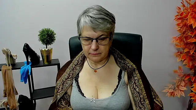 Snapshot of IrisDream chatting on 29, 1, 2025 IrisDream online show from 29, 1, 2025