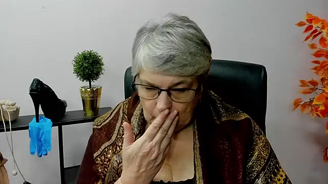 Snapshot of IrisDream chatting on 30, 1, 2025 IrisDream online show from 30, 1, 2025