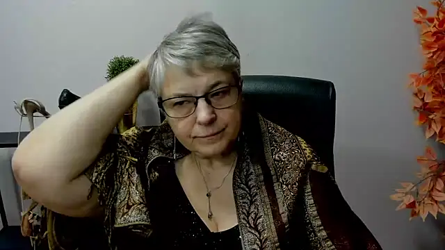 Snapshot of IrisDream chatting on 21, 2, 2025 IrisDream online show from 21, 2, 2025