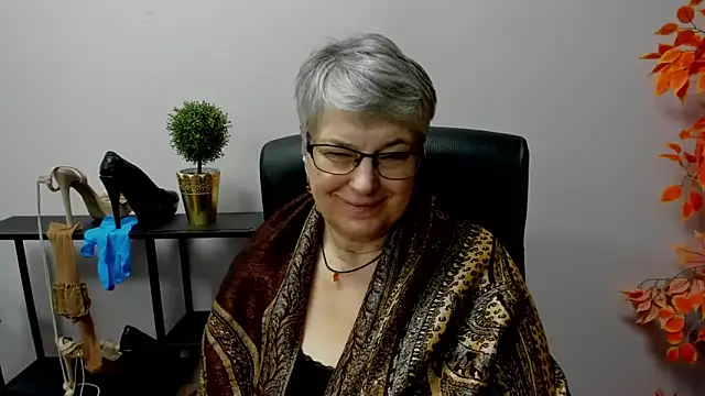 Snapshot of IrisDream chatting on 26, 2, 2025 IrisDream online show from 26, 2, 2025