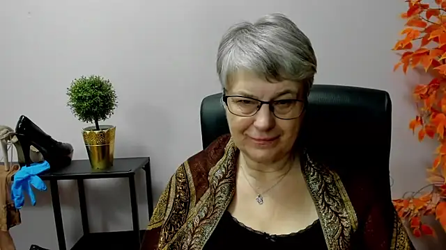 Snapshot of IrisDream chatting on 11, 3, 2025 IrisDream online show from 11, 3, 2025