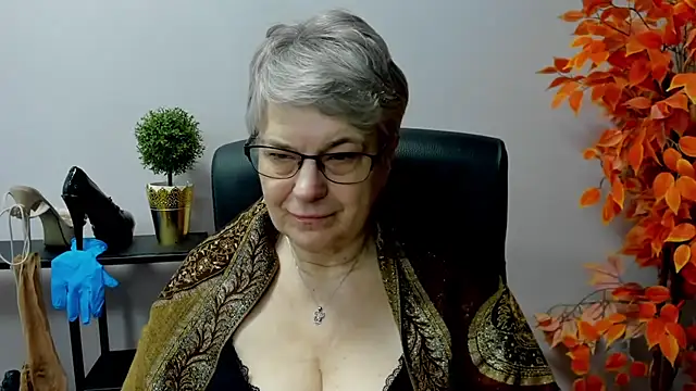 Snapshot of IrisDream chatting on 14, 3, 2025 IrisDream online show from 14, 3, 2025
