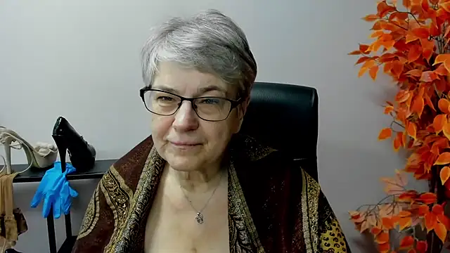 Snapshot of IrisDream chatting on 14, 3, 2025 IrisDream online show from 14, 3, 2025