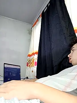 Snapshot of Bruno_Iris_sex chatting on 30, 9, 2025 Bruno Iris sex online show from 30, 9, 2025