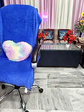 Cute-Raashii online show from 21, 12, 2025