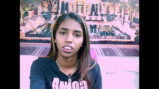 IndianSexySlender online show from 13, 12, 2024