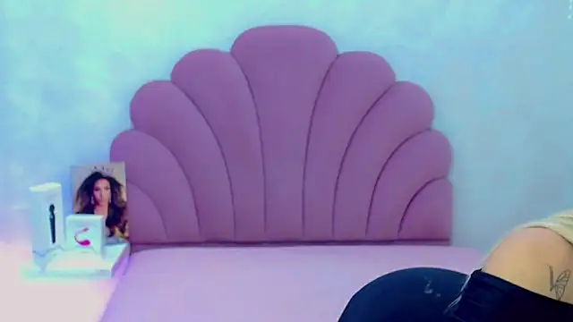 Snapshot of briana_sex32 chatting on 12, 2, 2026 briana sex32 online show from 12, 2, 2026