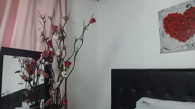 Angelinna Milf online show from 14, 12, 2024
