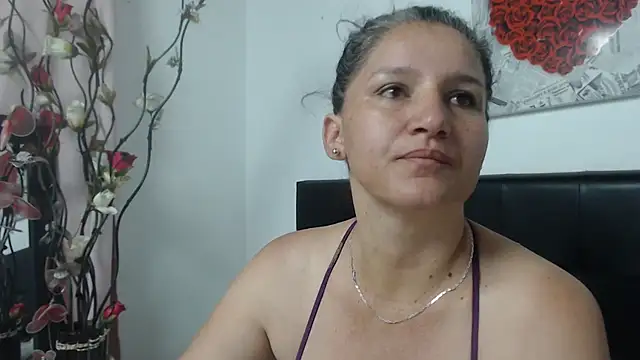 Angelinna Milf online show from 15, 12, 2024