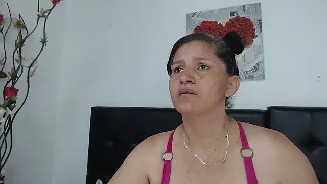 Angelinna Milf online show from 3, 1, 2025