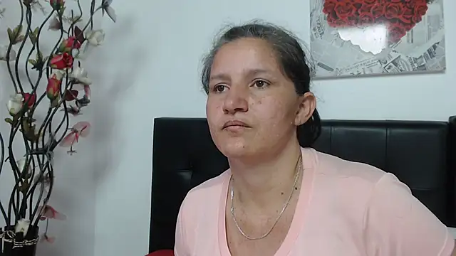 Angelinna Milf online show from 17, 1, 2025
