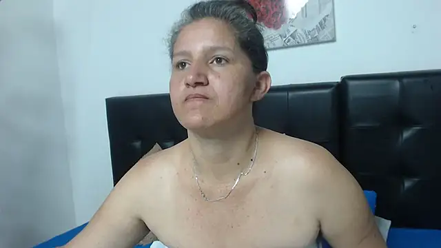 Angelinna Milf online show from 25, 1, 2025