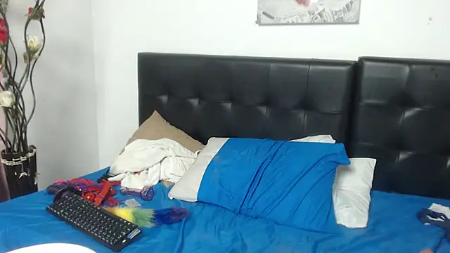 Angelinna Milf online show from 25, 1, 2025