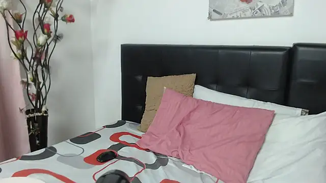 Angelinna Milf online show from 26, 1, 2025