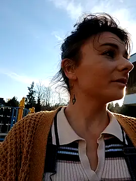 Snapshot of Phoenixmonroe0810 chatting on 1, 12, 2024 Phoenixmonroe0810 online show from 1, 12, 2024