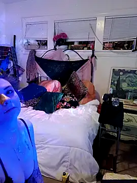 Snapshot of Phoenixmonroe0810 chatting on 2, 2, 2025 Phoenixmonroe0810 online show from 2, 2, 2025